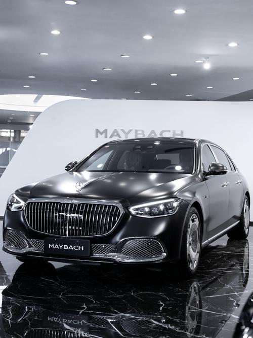 成都111岚图汽车的售后服务让用户无忧出行，迈巴赫未来的豪华车趋势